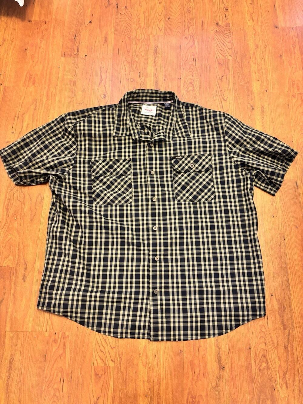 Wrangler Men’s Button Up Western Short Sleeved Plaid Shirt Plus Size XXL
